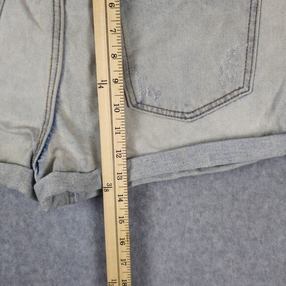 NWT Forever 21 Shorts Womens Size 32 Girlfriend Denim Button Fly Distressed - Picture 15 of 16